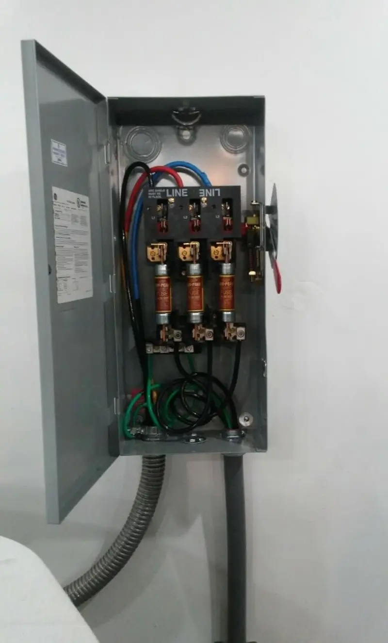 Three-phase disconnect switch installed for Electrical Wiring & Rewiring in Pamelia